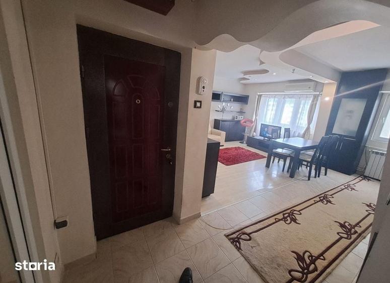 Apartament cu 3 camere decomandat în Gară