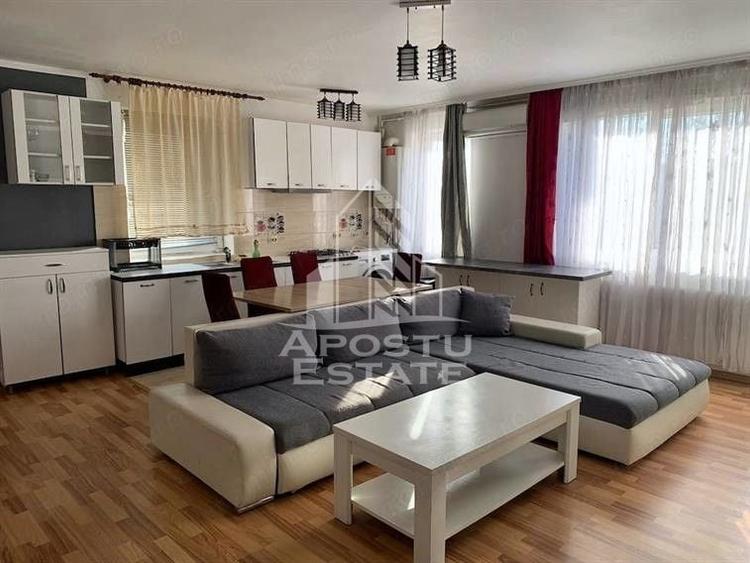 Apartament cu 3 camere decomandat în Dumbrăvița