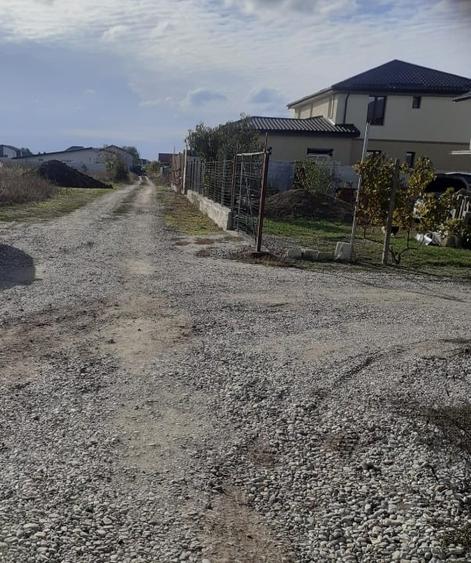 Teren Construcții intravilan de 775 mp, în Domnești
