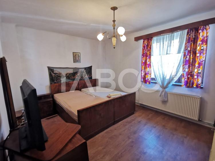 Duplex cu 2 camere cu Canalizare în Central