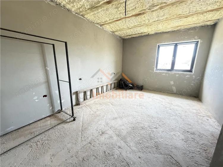 Casă cu Teren 800 Mp în Oșorhei