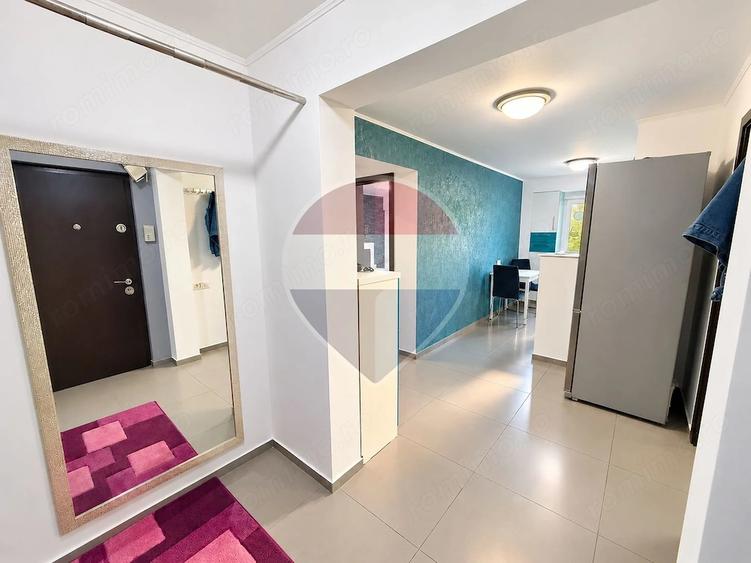 Apartament cu 2 camere semidecomandat, mobilat în Boema
