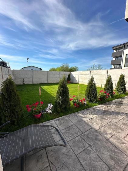 Casă cu 4 camere cu Teren 100 Mp în Exterior Vest