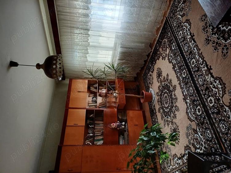 Apartament cu 3 camere în Independenței