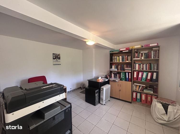 Spațiu comercial, de 70 mp, în Central