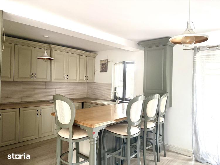Casă cu 4 camere cu Teren 450 Mp în Bârnova