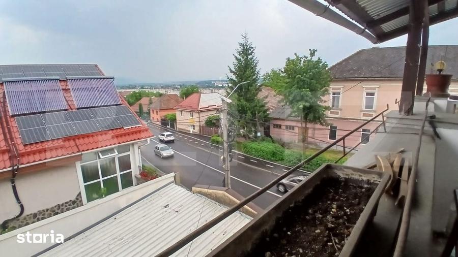 Apartament cu 5 camere în Central