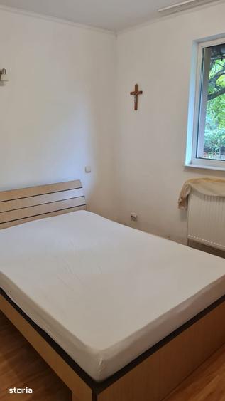 Casă cu 5 camere cu Teren 2600 Mp în Rahova