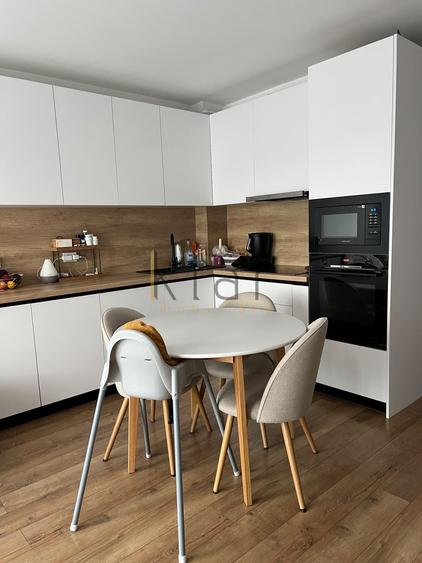 Apartament cu 2 camere semidecomandat, mobilat în Florești