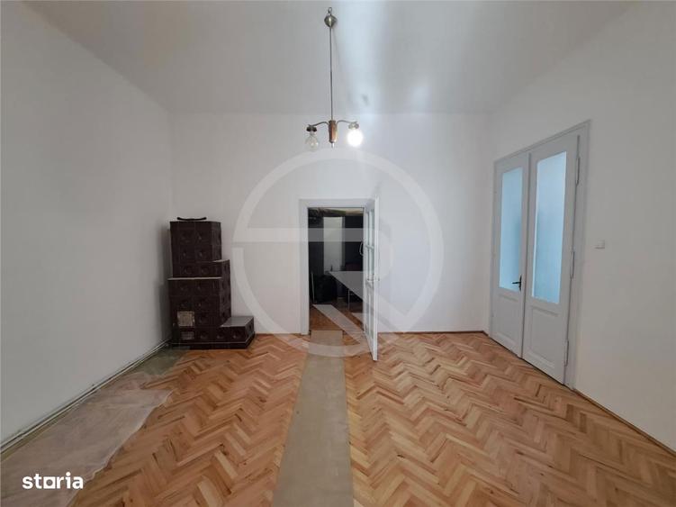 Apartament cu 4 camere, mobilat în Gruia
