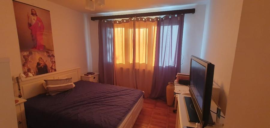 Apartament cu 4 camere decomandat, mobilat în Circumvalațiunii