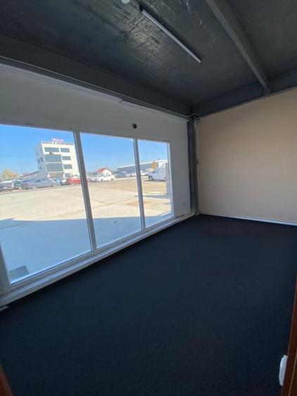 Spațiu comercial, de 220 mp, în Malu Mare