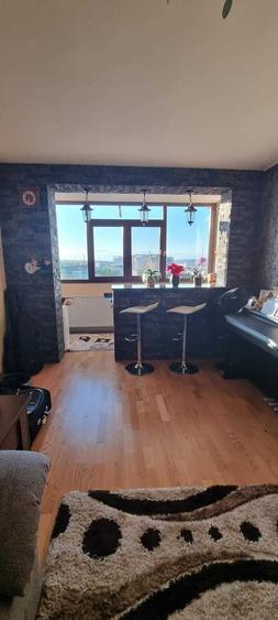 Apartament cu 2 camere decomandat în Exterior Vest