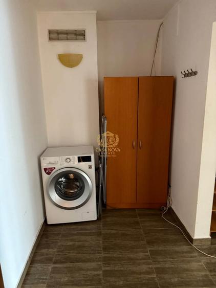 Apartament cu 3 camere decomandat, mobilat în Zorilor