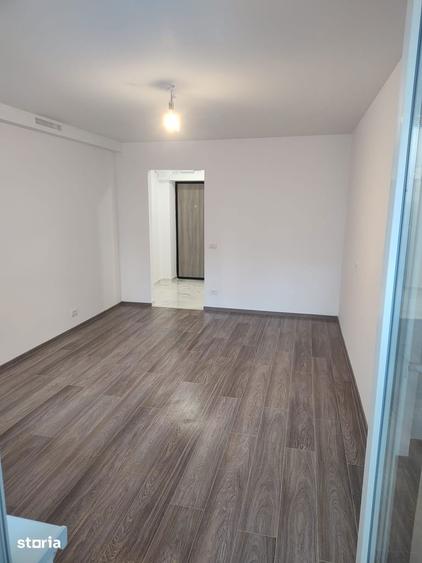 Apartament cu 3 camere în Drumul Taberei