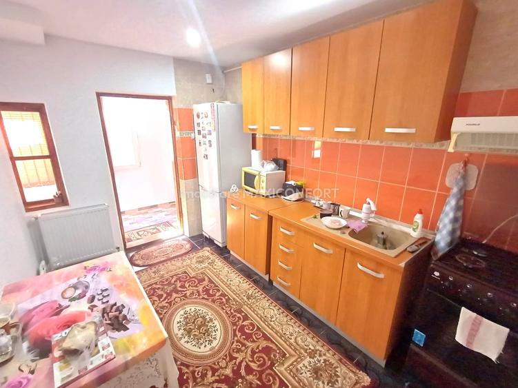 Casă cu 3 camere cu Teren 243 Mp în Chercea