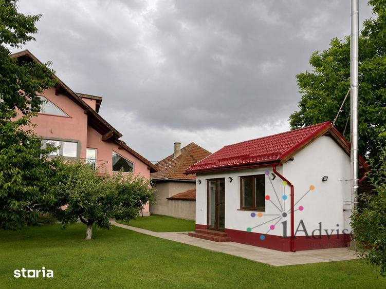 Casă cu 6 camere cu Teren 1000 Mp în Cristian