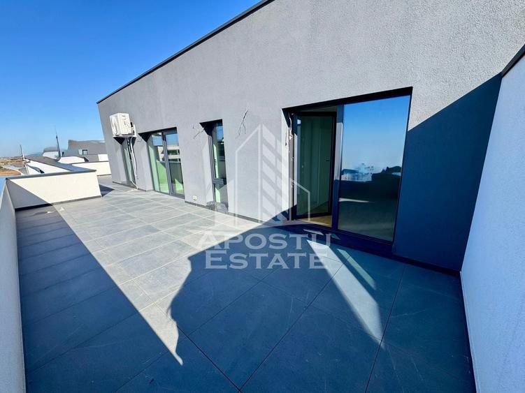 Apartament cu 3 camere decomandat în Torontalului