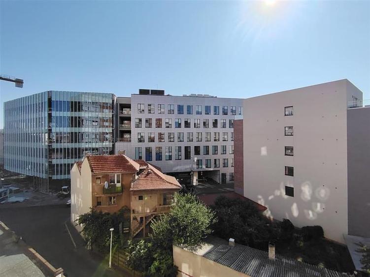 Apartament cu 2 camere semidecomandat în Ultracentral