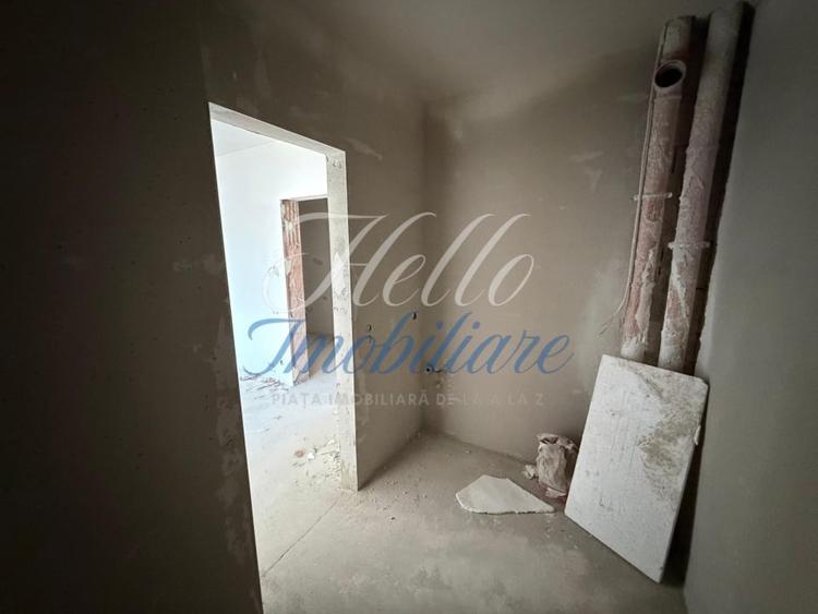 Apartament cu 2 camere semidecomandat în Florești