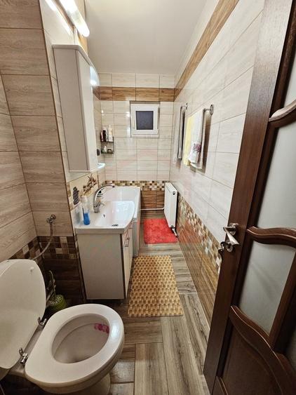 Apartament cu 2 camere decomandat, mobilat în Micro 20