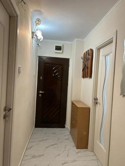Garsonieră decomandată în Traian