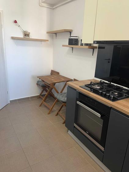 Apartament cu 2 camere decomandat în Sud