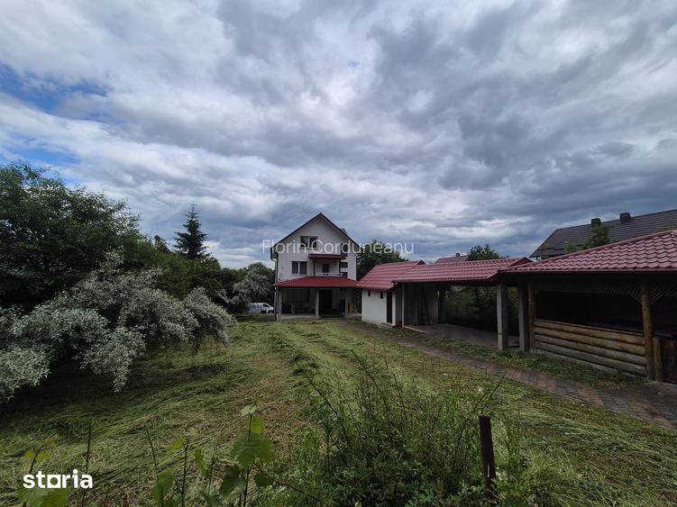 Pensiune zona ARBORE-Bucovina de vanzare