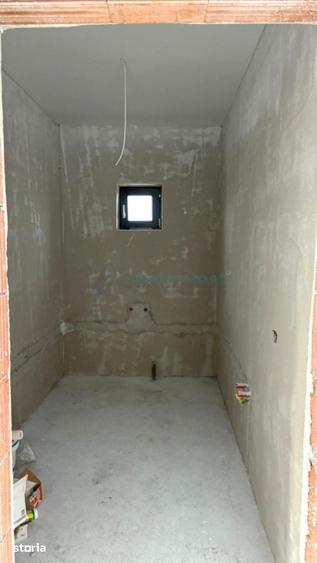 Casă cu 4 camere cu Teren 553 Mp în Sântandrei