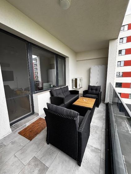 Apartament cu 2 camere decomandat, mobilat în Apărătorii Patriei