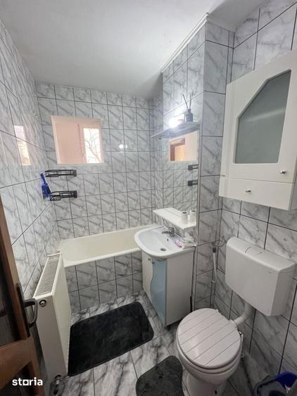 Apartament cu 2 camere semidecomandat în Mioriței