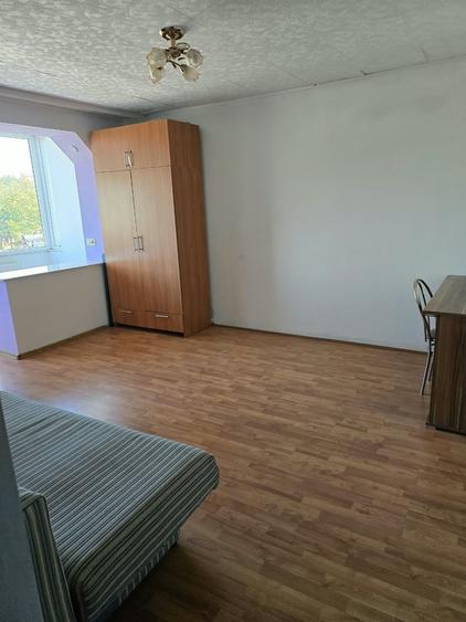 Apartament cu 2 camere decomandat în Triaj