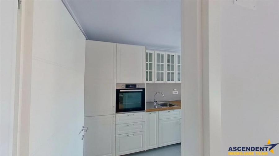 Apartament cu 2 camere decomandat în Noua