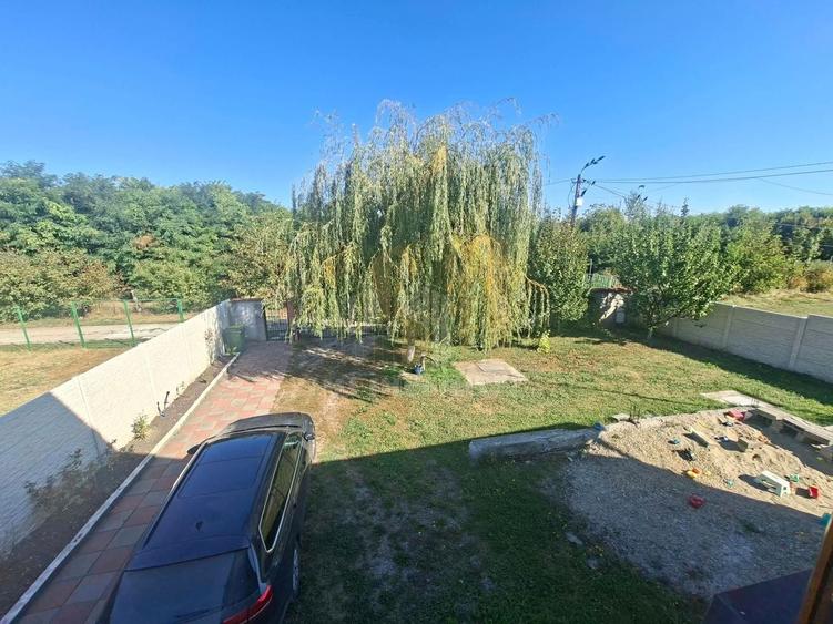 Casă individuală cu 6 camere cu Canalizare în Hărman
