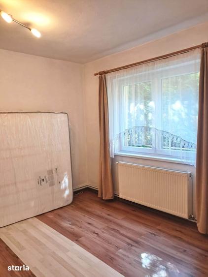 Apartament cu 2 camere nedecomandat în Vasile Aaron
