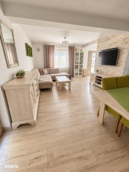 Casă cu 3 camere cu Teren 300 Mp în Central