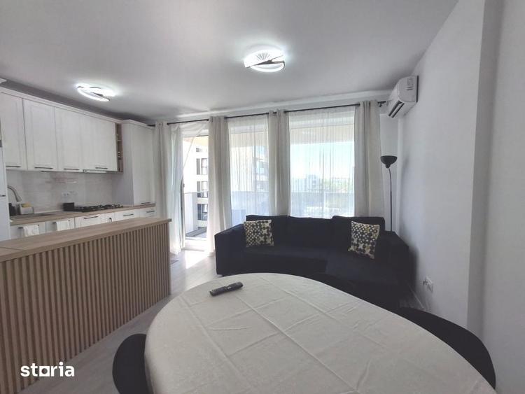 Apartament cu 3 camere decomandat în Calea București