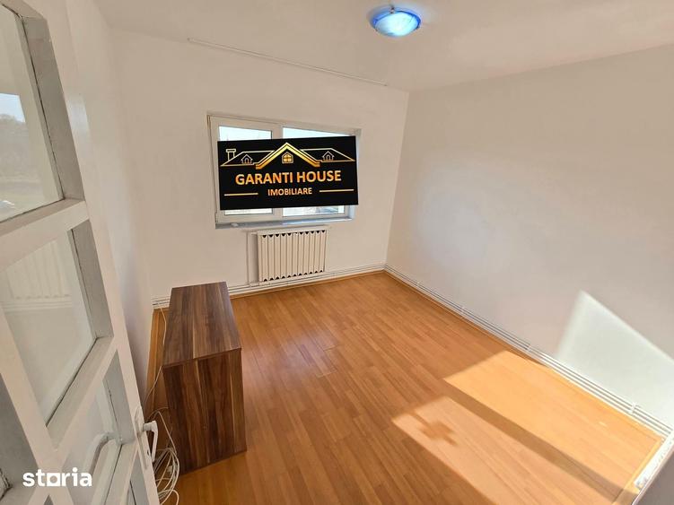 Apartament cu 3 camere decomandat în Orașul Vechi