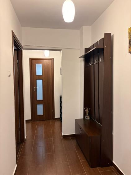 Apartament cu 2 camere decomandat, mobilat în Drumul Taberei