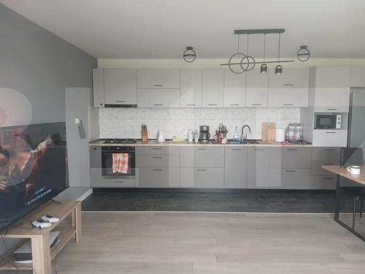 Duplex cu 3 camere cu Canalizare în Parța