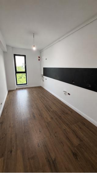 Apartament cu 3 camere decomandat în Aviației