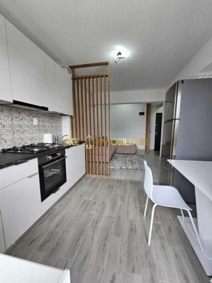 Apartament cu 2 camere semidecomandat, mobilat în Berceni