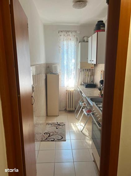 Garsonieră decomandată în Podu Roș