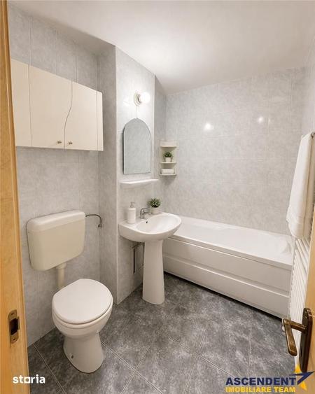 Apartament cu 3 camere decomandat, mobilat în Gării
