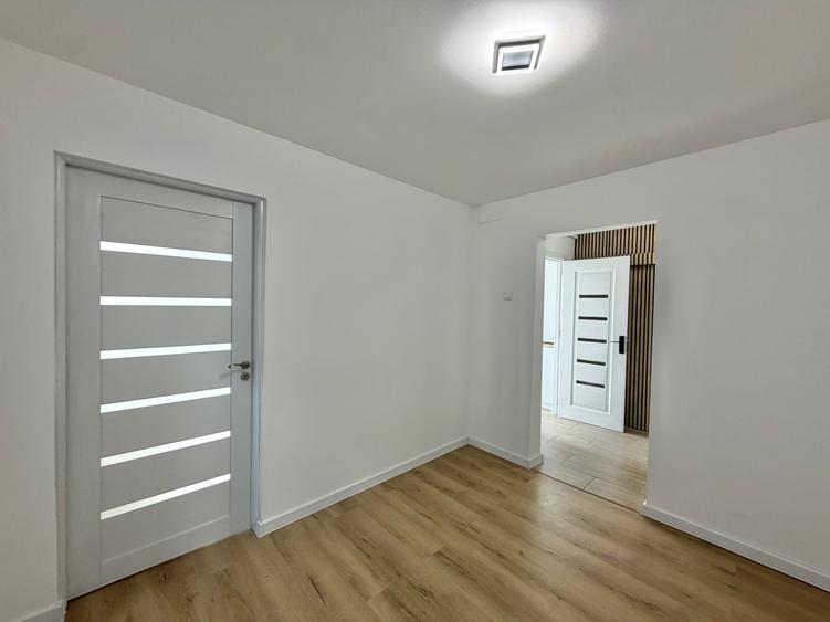 Apartament cu 2 camere decomandat în Dâmbovița