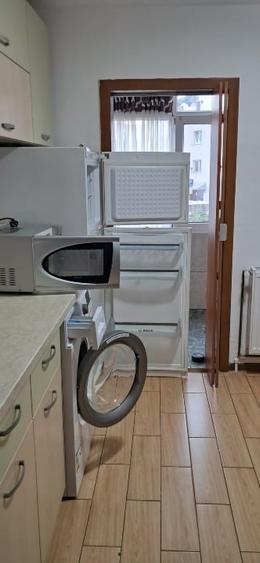 Apartament cu 2 camere, mobilat în CET