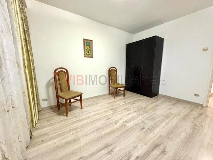 Apartament cu 3 camere decomandat în Gara de Nord