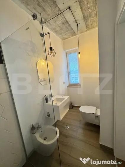 Apartament cu 3 camere în Calea Severinului