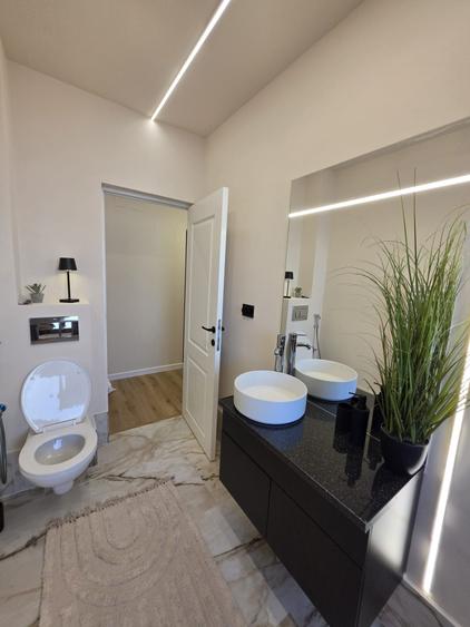 Apartament cu 2 camere decomandat în Florești