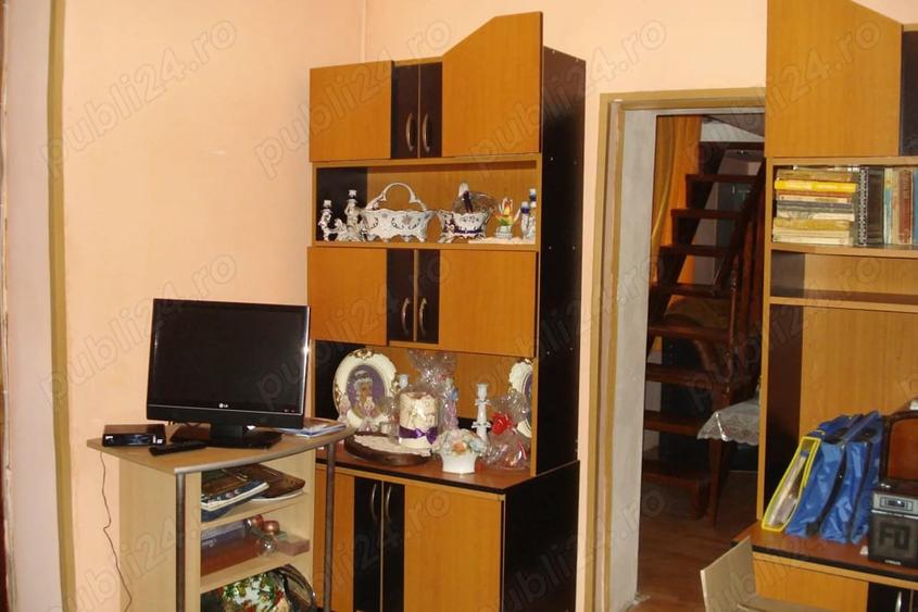 Apartament cu 3 camere decomandat în Sinaia